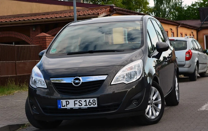 Opel Meriva cena 26900 przebieg: 137000, rok produkcji 2013 z Gostynin małe 596